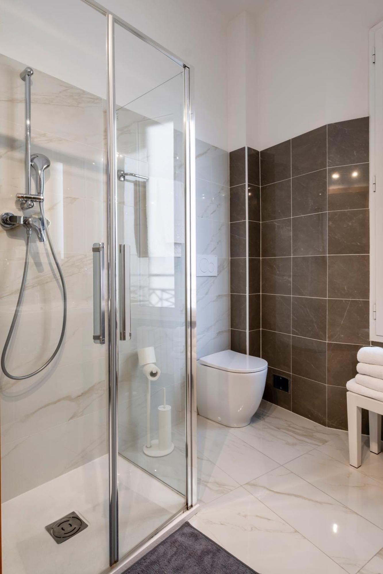 Accademia Hotel Bolonia